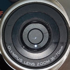 OLYMPUS 70MM ZOOM LENSE WATERPROOF WITH NEW GO PRO LIFETIME WARRANTY TRI POD